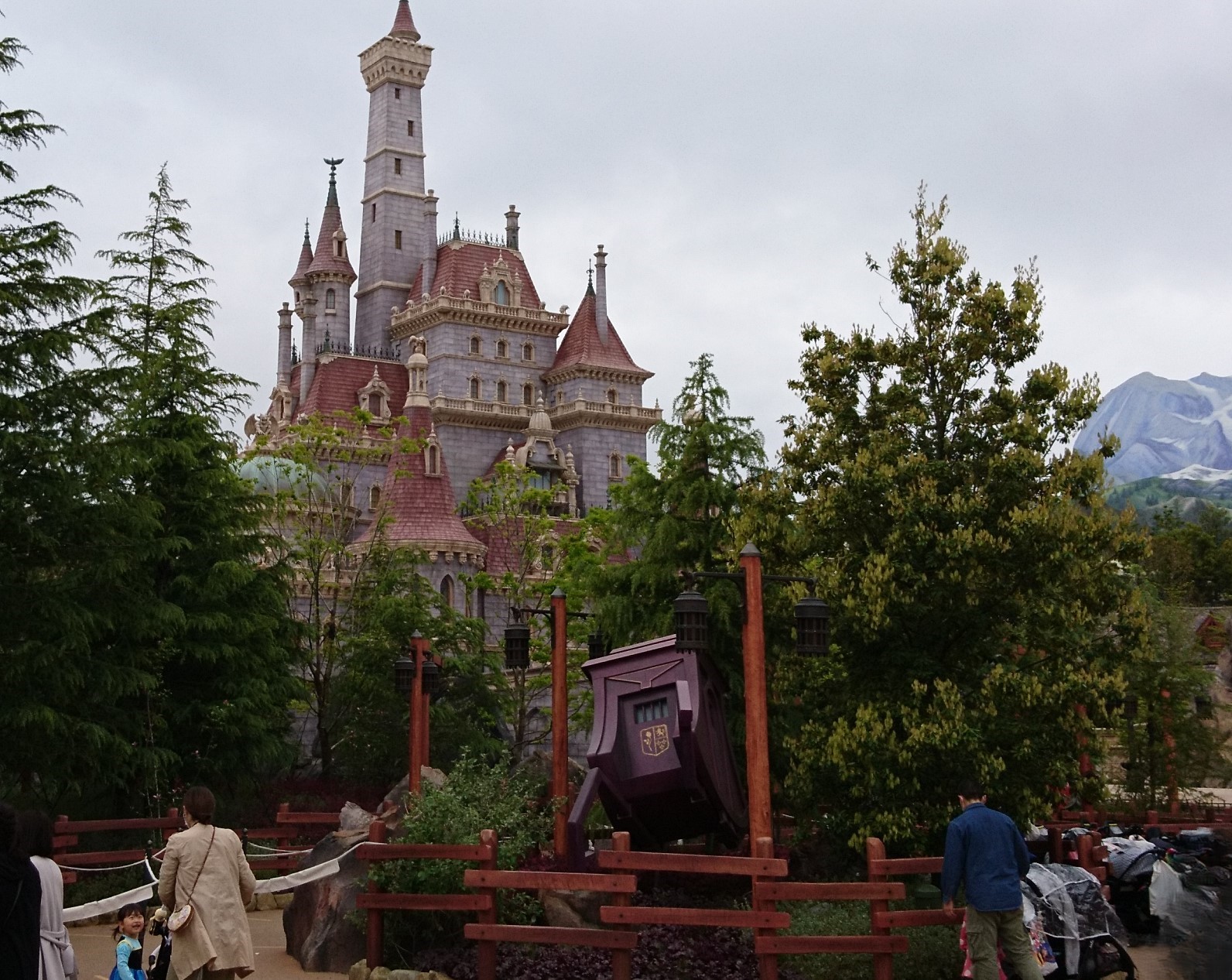 東京ディズニーリゾート建設費まとめ】当時の金額を現在の価値に換算